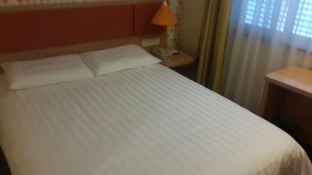 Home Inn กวางโจว ภายนอก รูปภาพ